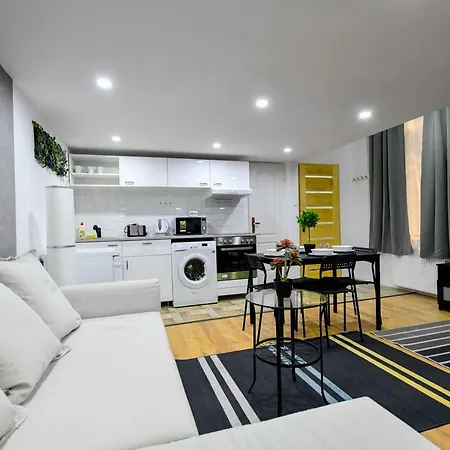 Appartamento Cosy Two Bedroom Flat,rozsa Street,gin Budapest